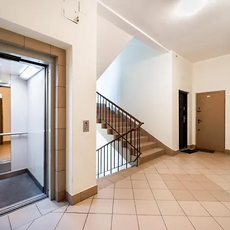 Metro Swietokrzyska Enchanting Apartment Varsavia Esterno foto